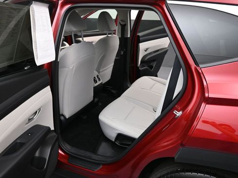 Certified 2025 Hyundai Tucson SEL image 11