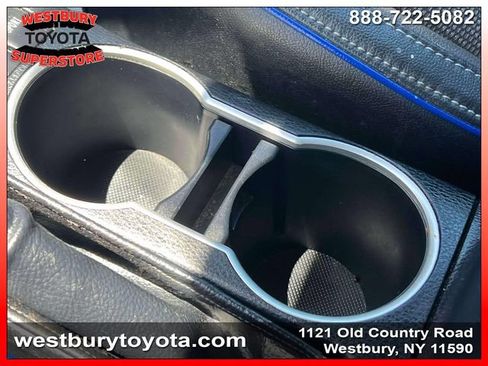 Used 2018 Toyota Corolla SE w/ Carpet Mat Package (TMS) FWD image 32