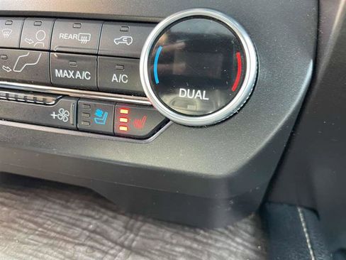 Used 2019 Ford Expedition Limited w/ Equipment Group 301A image 33