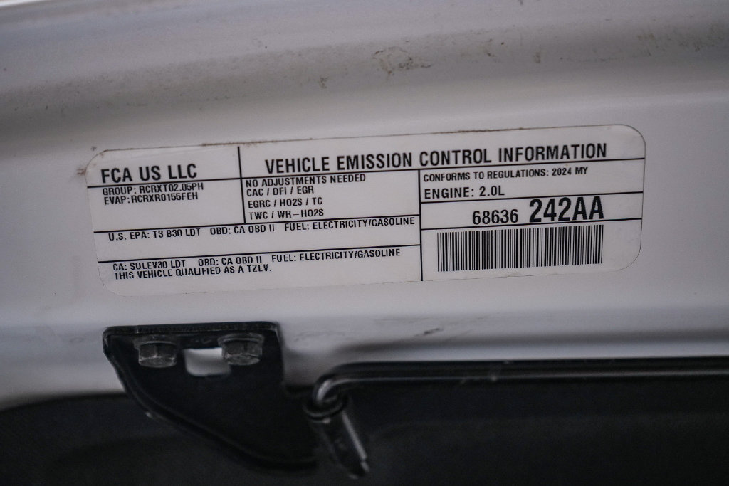 Used 2024 Jeep Wrangler High Altitude AWD/4WD image 24
