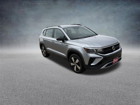 Used 2023 Volkswagen Taos S image 7