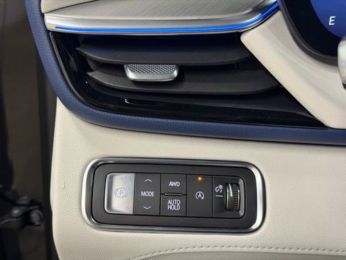 New 2026 Buick Enclave Avenir w/ Super Cruise Package image 16