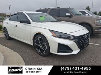 Used 2023 Nissan Altima 2.5 SR w/ SR Premium Package FWD video 1