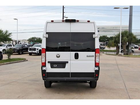 Used 2024 RAM ProMaster 2500 image 6