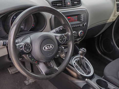 Used 2014 Kia Soul image 9
