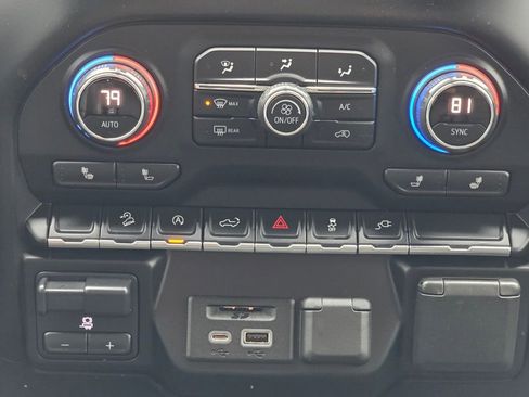 Used 2020 Chevrolet Silverado 1500 LT w/ All-Star Edition image 15