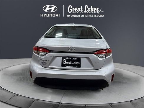 Used 2024 Toyota Corolla LE image 4