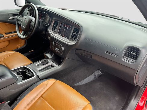 Used 2022 Dodge Charger SXT w/ Plus Group image 28