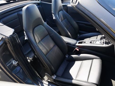 Used 2014 Porsche 911 Carrera S RWD image 19