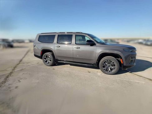 New 2026 Jeep Grand Wagoneer L Limited image 15