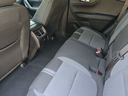 Used 2025 Chevrolet Blazer LT AWD/4WD image 12