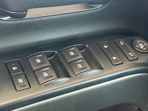Used 2018 Chevrolet Silverado 1500 LT w/ All Star Edition RWD image 12
