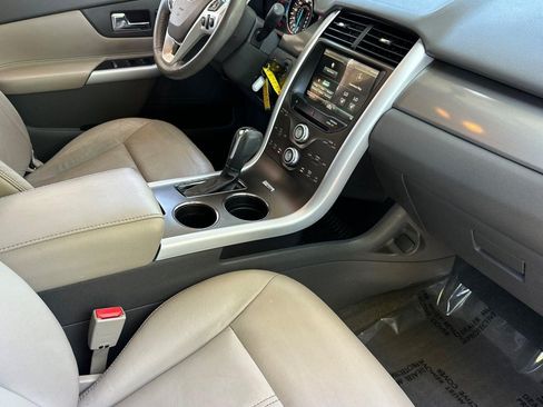 Used 2013 Ford Edge SEL FWD image 33