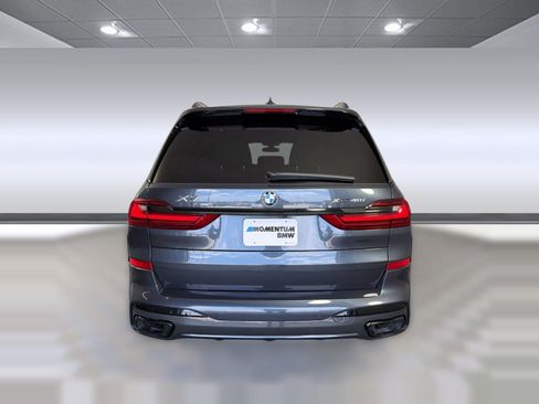 Used 2022 BMW X7 xDrive40i w/ M Sport Package AWD/4WD image 10