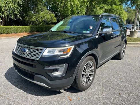 Used 2017 Ford Explorer Platinum AWD/4WD image 1