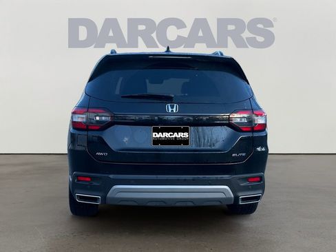 Used 2025 Honda Pilot Elite image 6