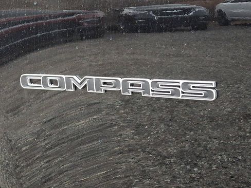 New 2026 Jeep Compass Latitude image 16