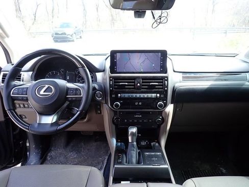 Used 2023 Lexus GX 460 Premium w/ Premium Plus Package image 12