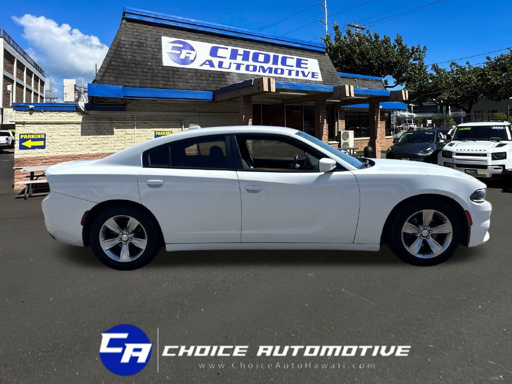 Used 2016 Dodge Charger SXT RWD image 9