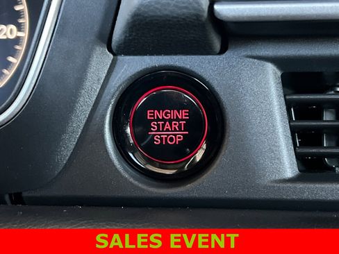 Used 2024 Honda Pilot Touring image 23