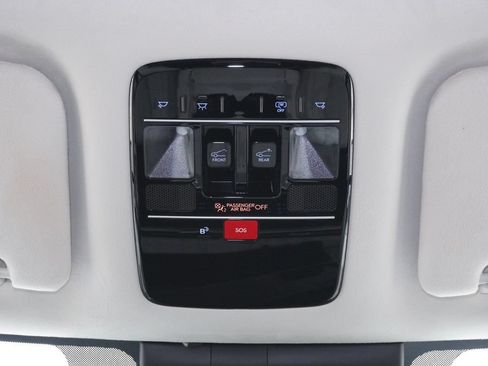 Used 2025 Hyundai Santa Fe Calligraphy FWD image 17