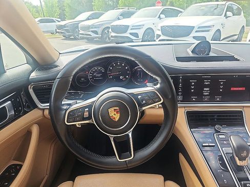 Used 2020 Porsche Panamera 4 AWD/4WD image 17