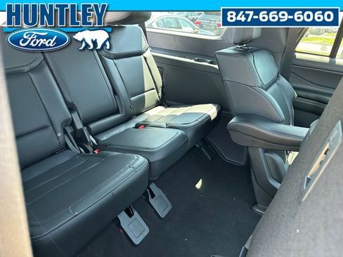 Used 2025 Ford Expedition Max Platinum w/ Stealth Appearance Package image 12