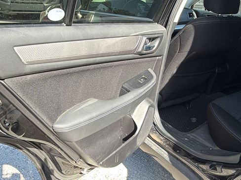 Used 2016 Subaru Outback 2.5i Premium AWD/4WD image 22