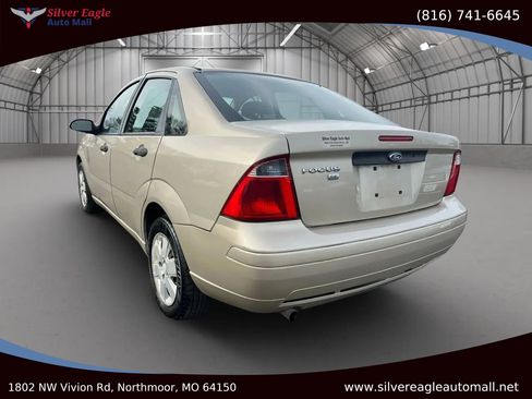 Used 2007 Ford Focus S image 3