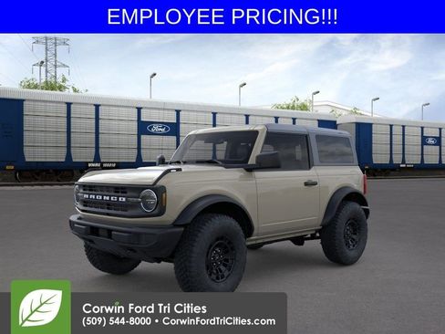 New 2026 Ford Bronco 2-Door AWD/4WD image 2