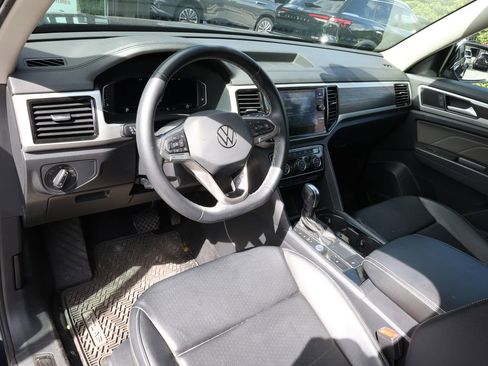 Used 2022 Volkswagen Atlas SE FWD image 12