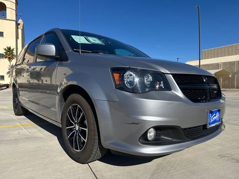 Used 2018 Dodge Grand Caravan SE image 7