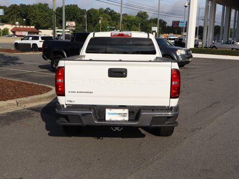Used 2022 Chevrolet Colorado W/T w/ WT Convenience Package RWD image 9