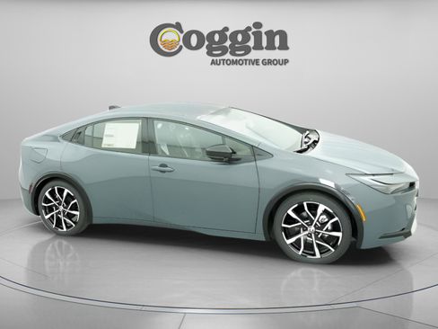 New 2026 Toyota Prius Plug-In Hybrid image 24