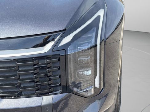 New 2026 Kia Sportage EX FWD image 10