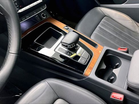 Certified 2023 Audi Q5 2.0T Premium w/ Convenience Package image 16