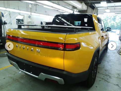Used 2023 Rivian R1T Adventure AWD/4WD image 6