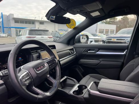 Certified 2025 GMC Terrain Elevation image 14