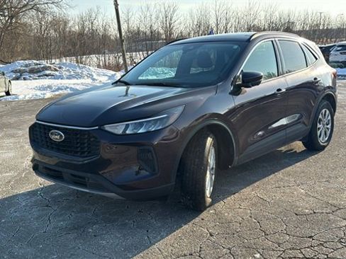 Certified 2023 Ford Escape Active w/ Tech Pack #2 image 7