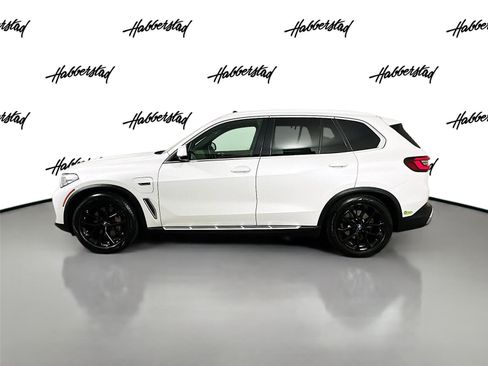 Certified 2022 BMW X5 xDrive45e image 8