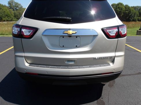 Used 2016 Chevrolet Traverse LT w/ Style and Technology Package FWD image 36