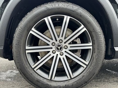Used 2025 Mercedes-Benz GLE 350 4MATIC image 11