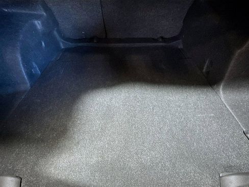 Used 2023 Chevrolet Malibu LT image 24