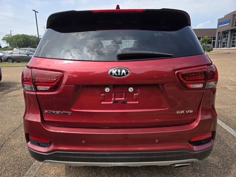 Used 2019 Kia Sorento EX FWD image 4