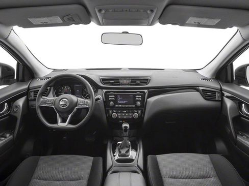 Used 2017 Nissan Rogue Sport SV w/ SV Premium Package AWD/4WD image 5