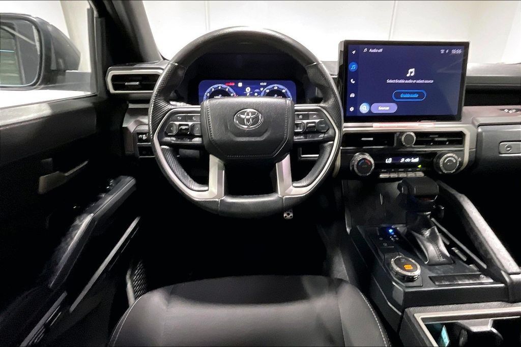 Used 2025 Toyota Tacoma TRD Sport RWD image 6