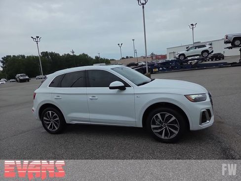 Used 2023 Audi Q5 2.0T Premium Plus AWD/4WD image 2