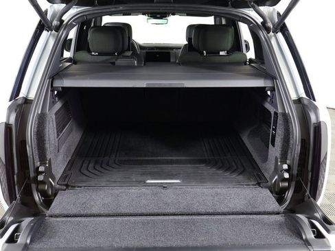 Used 2023 Land Rover Range Rover SV image 22