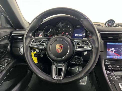 Certified 2019 Porsche 911 Targa 4 GTS AWD/4WD image 21