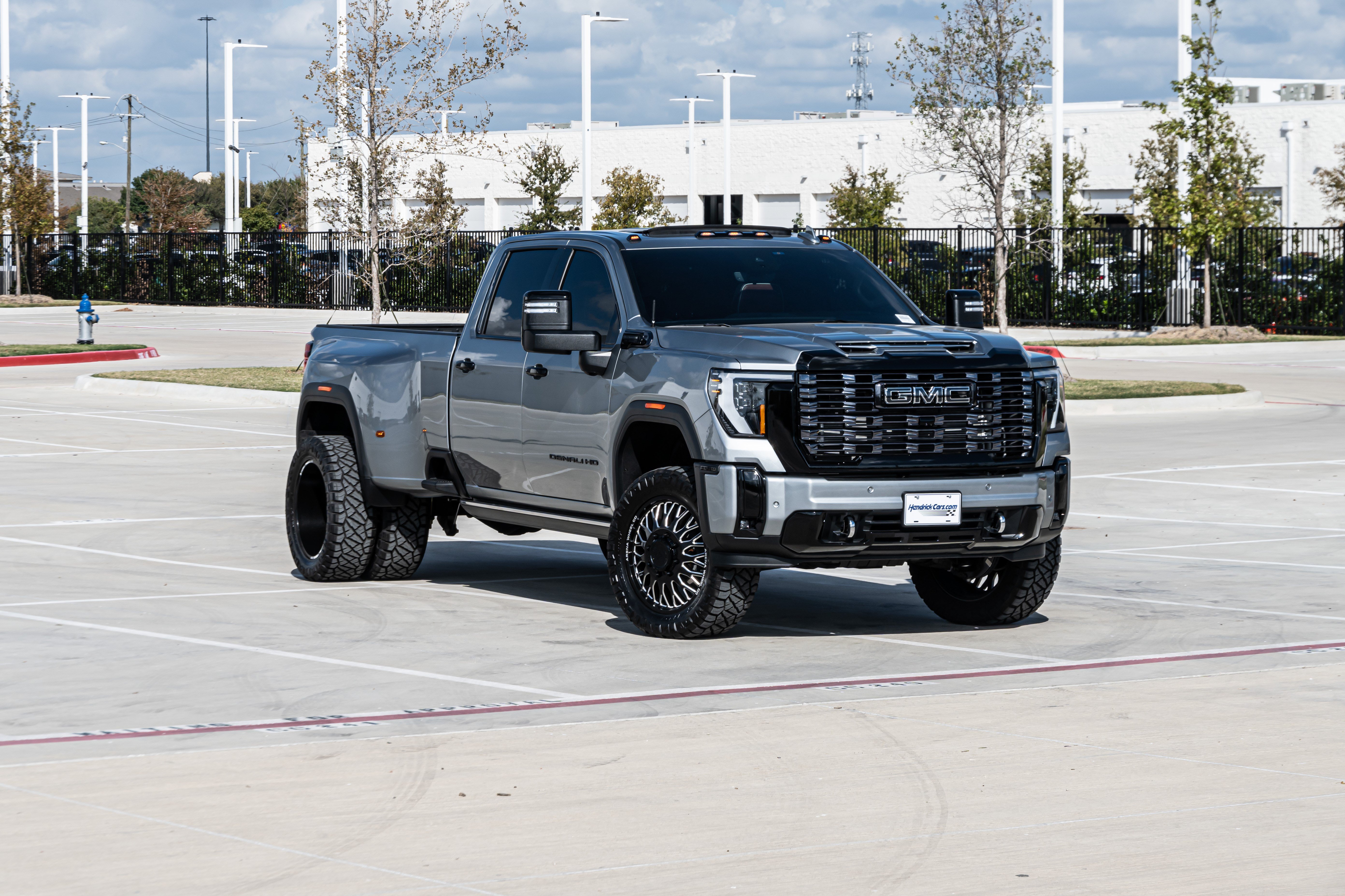 Used 2026 GMC Sierra 3500 Denali Ultimate AWD/4WD image 36